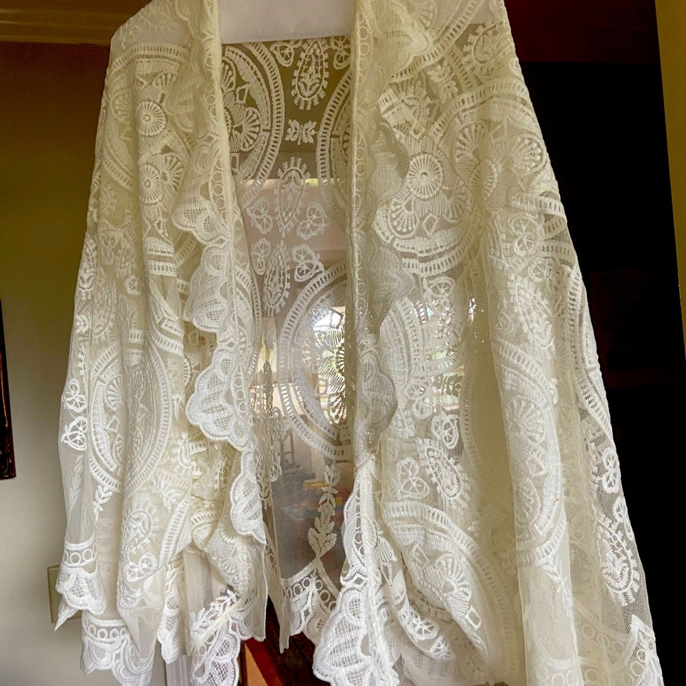 Umgee cream lace jacket